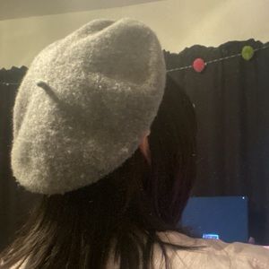 Cozy gray beret 🐭🩶🐰
